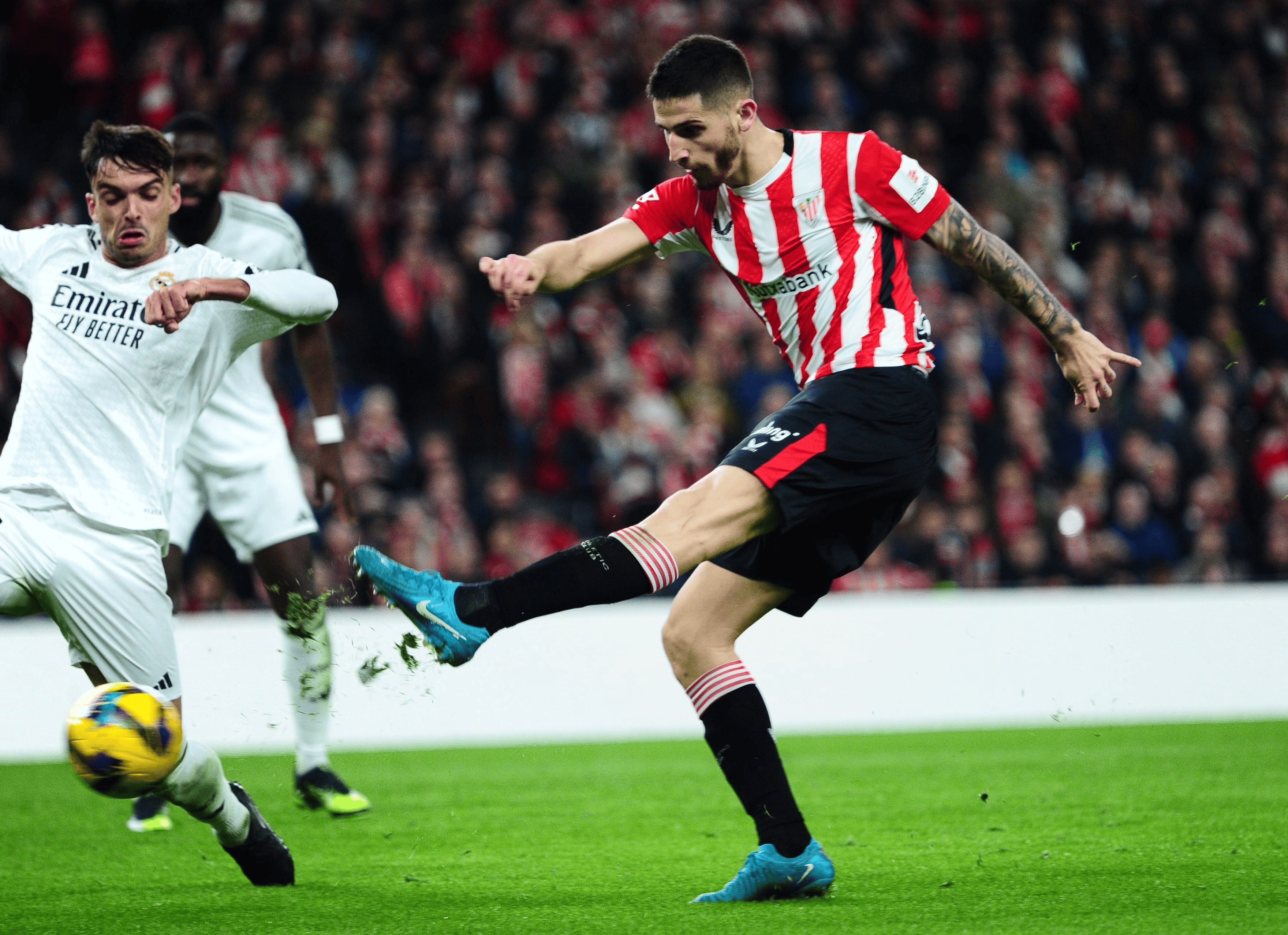 哈兰德在皇家马德里比赛中重返赛场，最后时刻胜出引发热议！观众掌声雷动的简单介绍-kaiyun